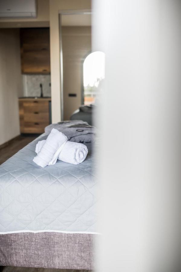 Seven Keys Luxury Suites Achílleion Eksteriør billede