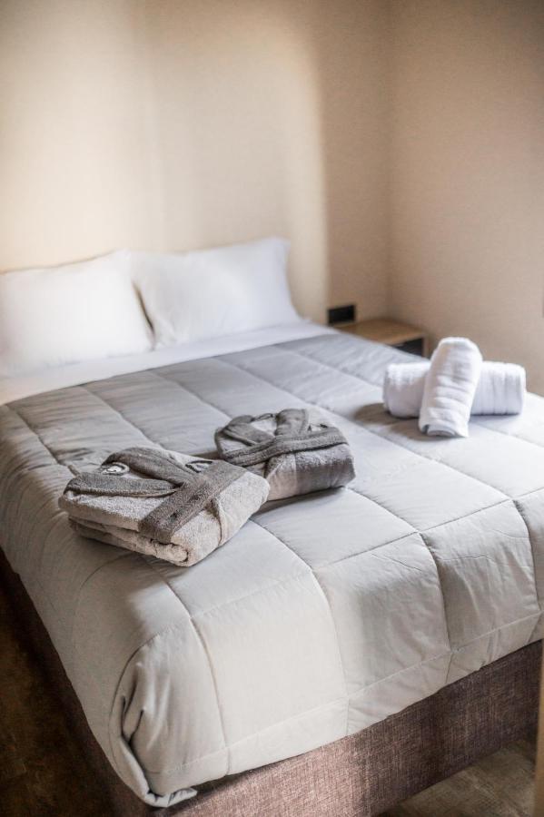 Seven Keys Luxury Suites Achílleion Eksteriør billede