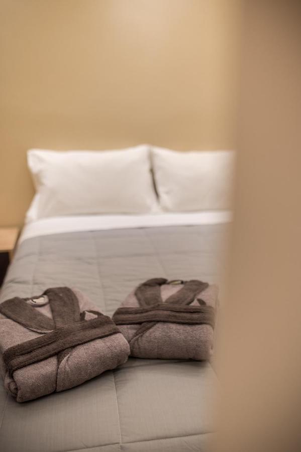 Seven Keys Luxury Suites Achílleion Eksteriør billede