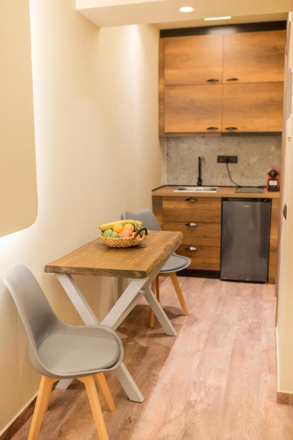 Seven Keys Luxury Suites Achílleion Eksteriør billede