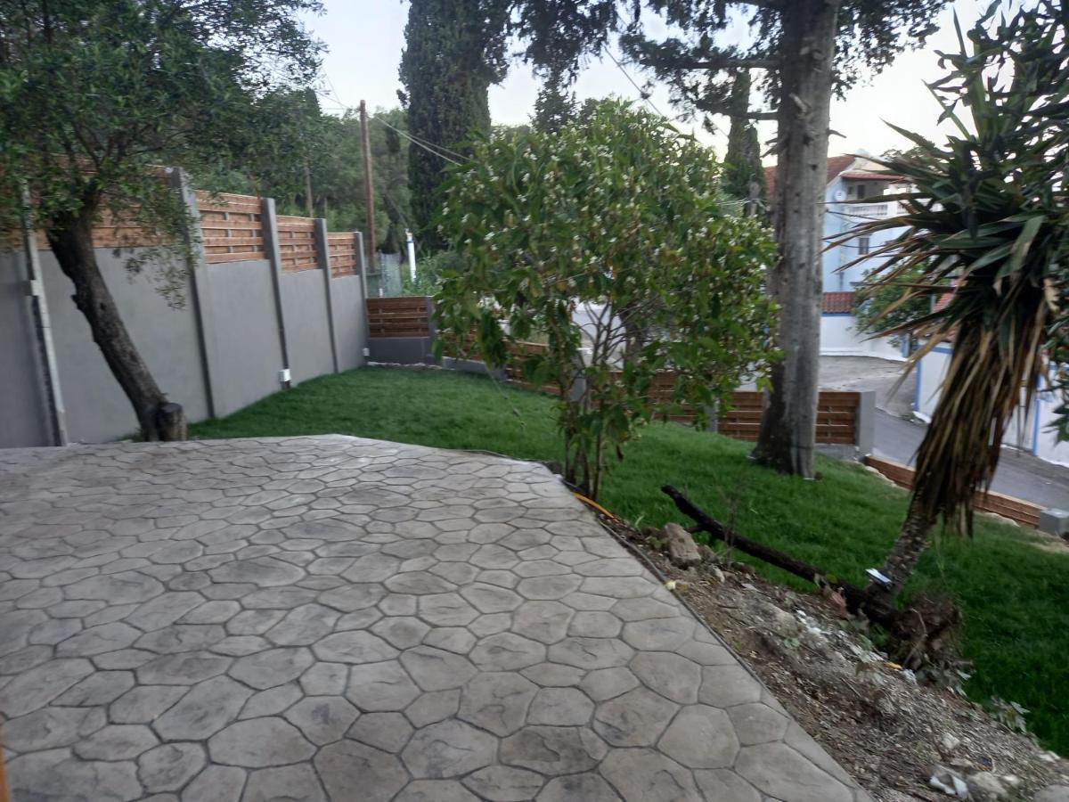 Seven Keys Luxury Suites Achílleion Eksteriør billede